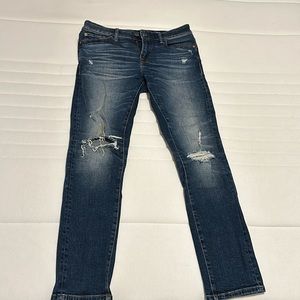 Men’s blue ripped jeans